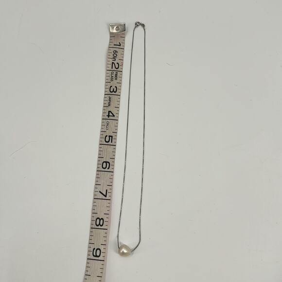 Sterling silver Baroque Fresh water pearl Necklace - Picture 4 of 4